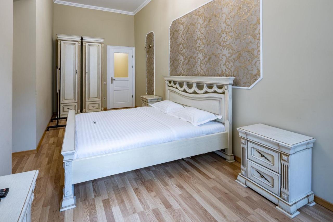 Apartmán Romari Сербська 9 Lvov Exteriér fotografie