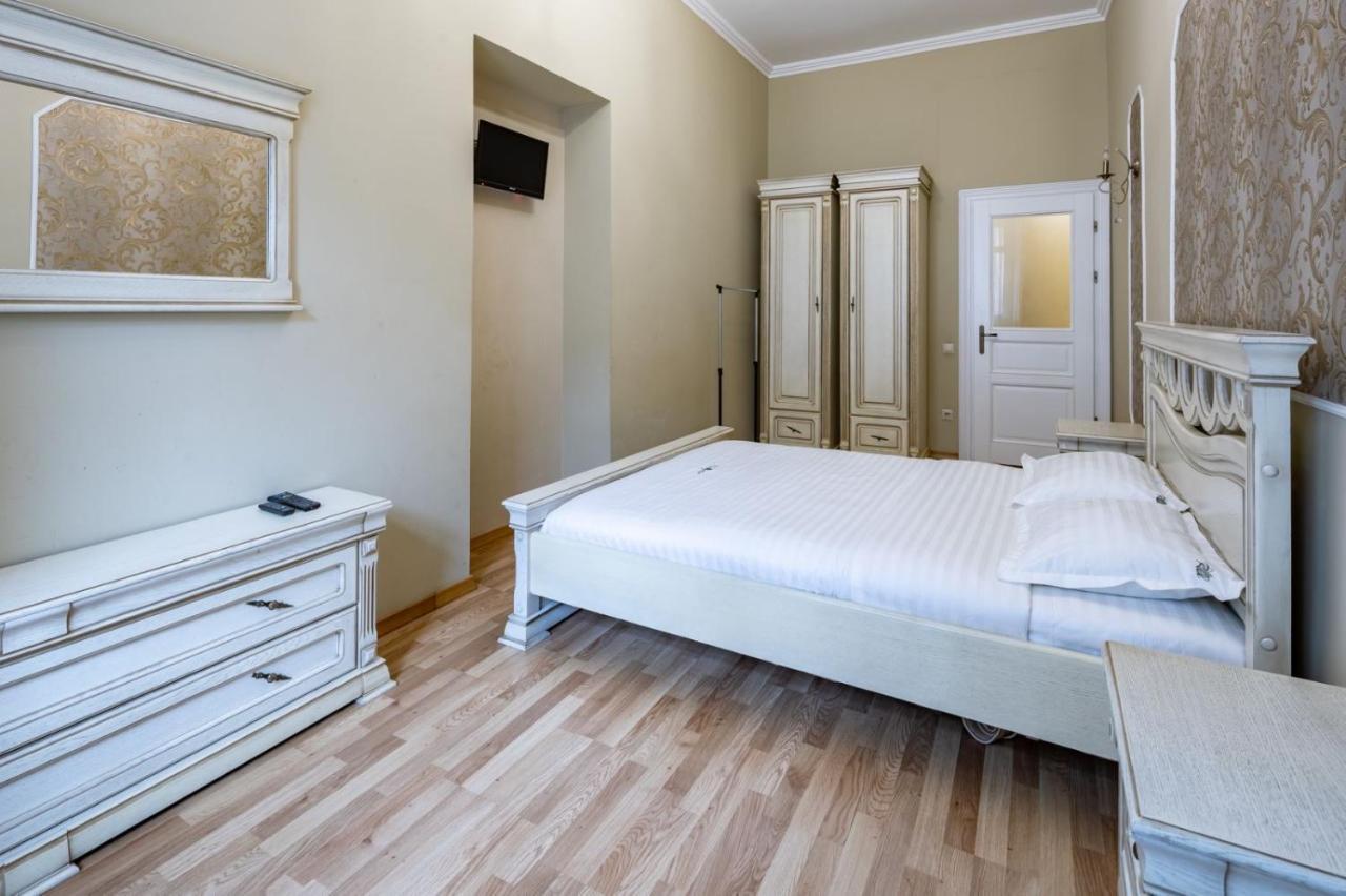 Apartmán Romari Сербська 9 Lvov Exteriér fotografie